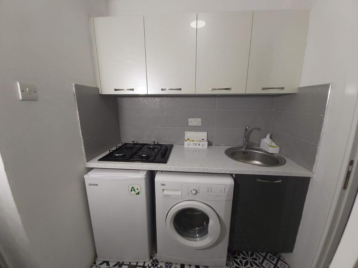 Compact Home Nikozja Zewnętrze zdjęcie
